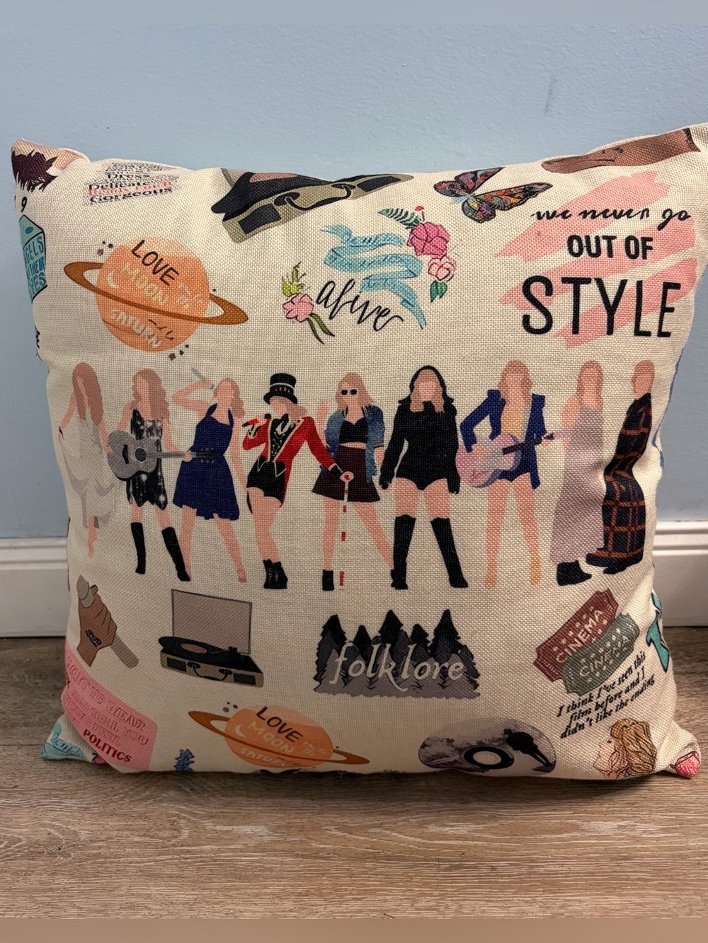 Taylor Swift Throw Pillow